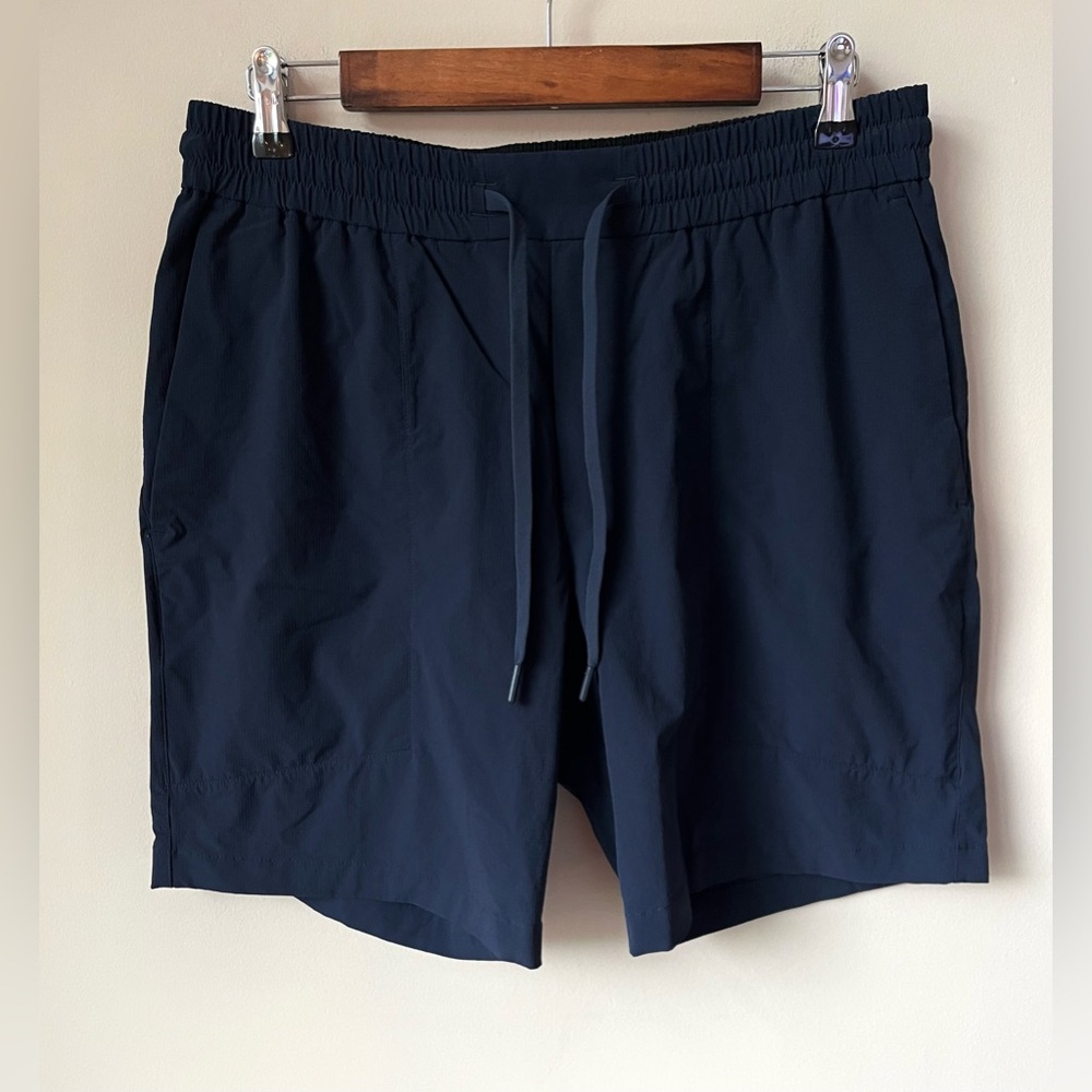 Lululemon Bowline Short 8" *Ripstop (size L)